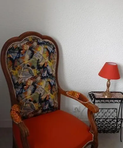 Le Clair Centre 아파트